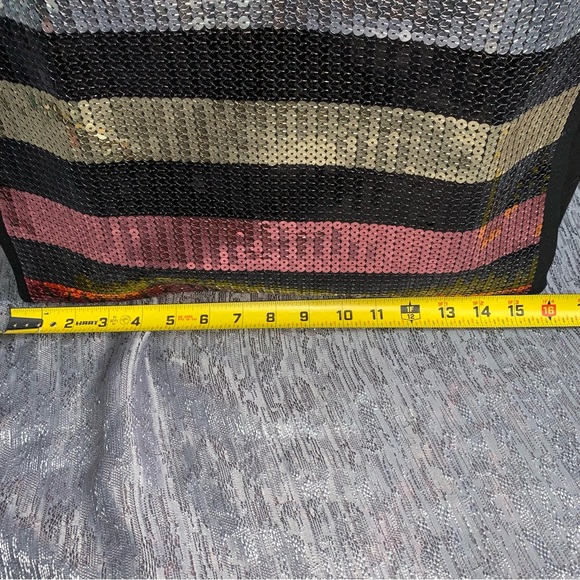 New Victoria’s Secret Bag with Sequins - Picture 4 of 6